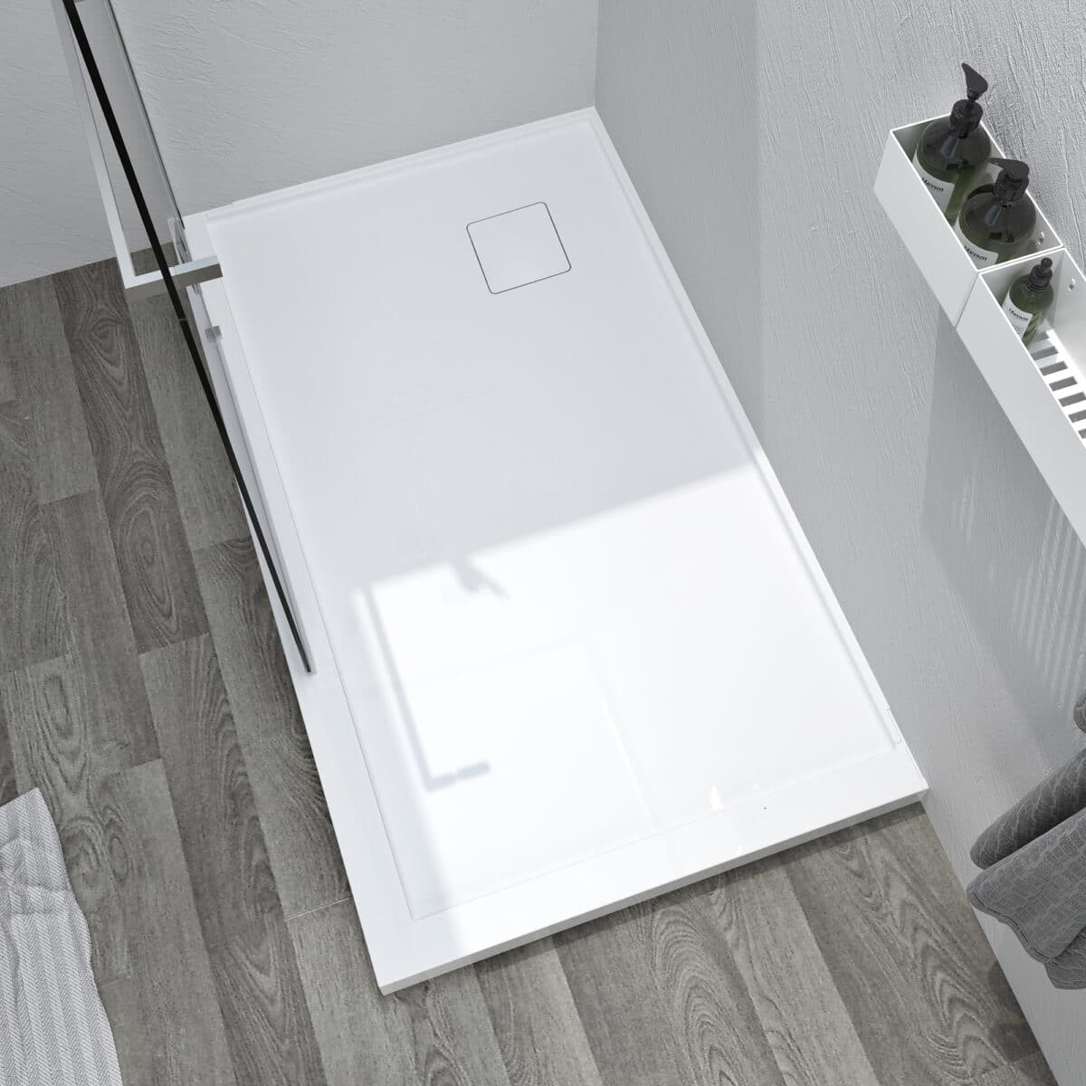 Base de douche, en coin avec drain en coin à droite, mur à droite par Zitta